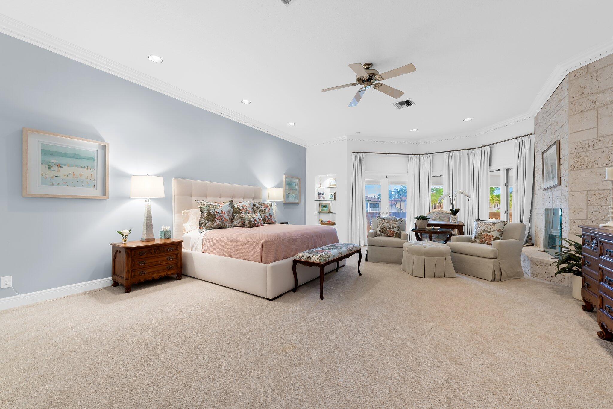396 E Coconut Palm Road Property Photo 10