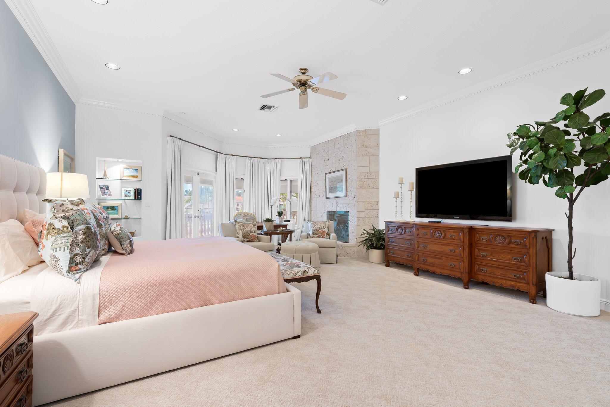 396 E Coconut Palm Road Property Photo 11