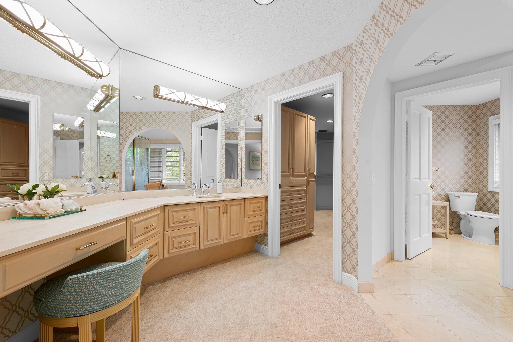 396 E Coconut Palm Road Property Photo 12
