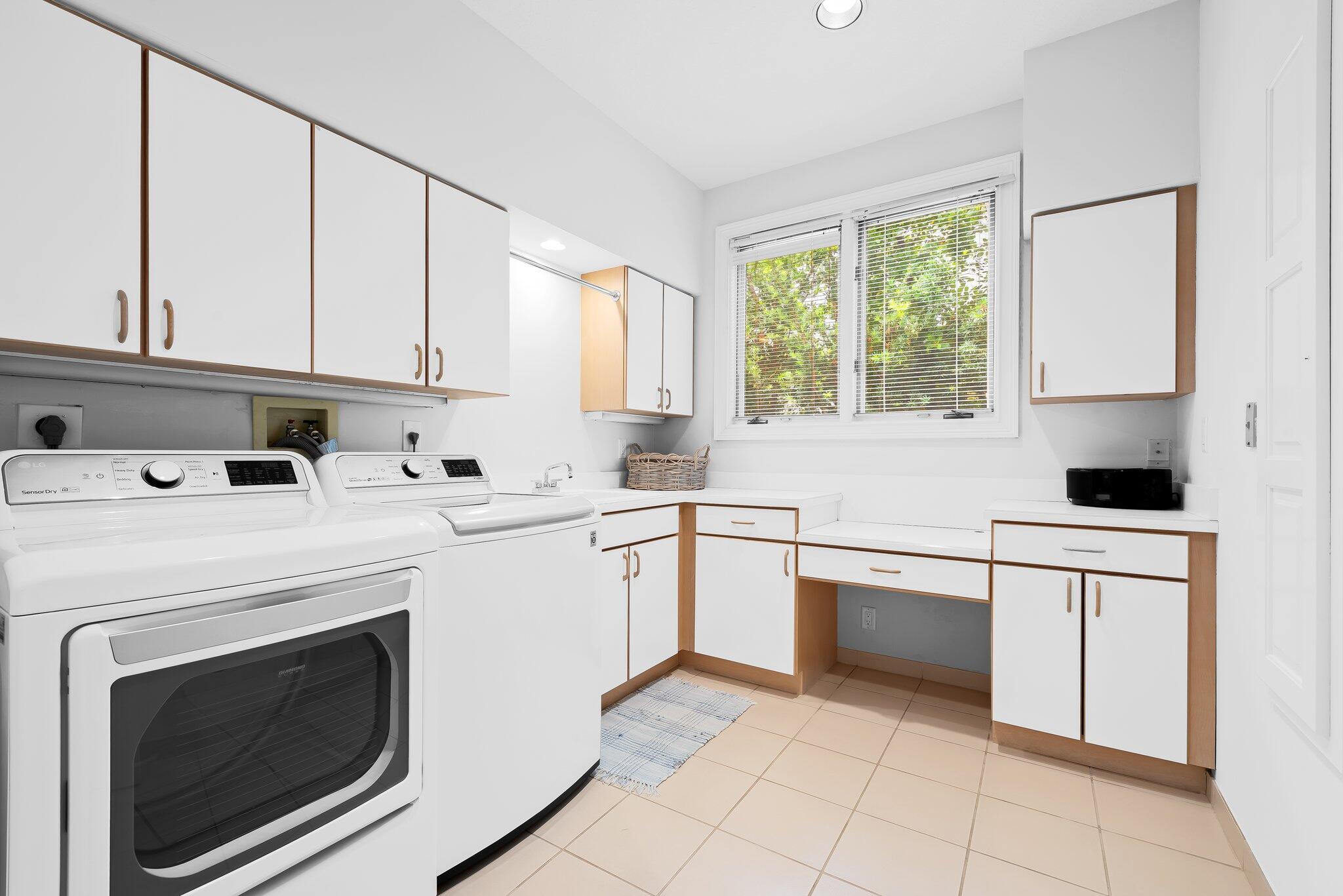 396 E Coconut Palm Road Property Photo 50