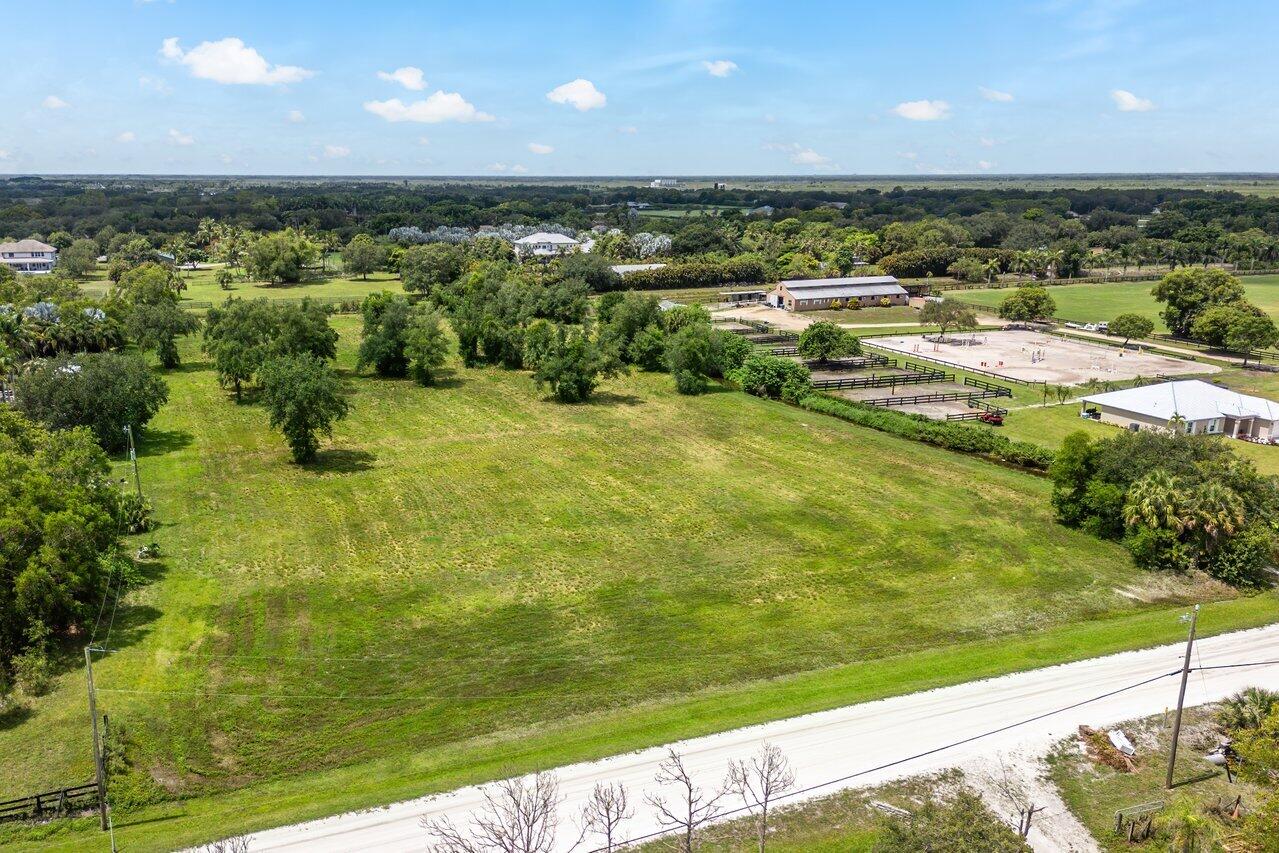 16526 Hollow Tree Lane Property Photo 10