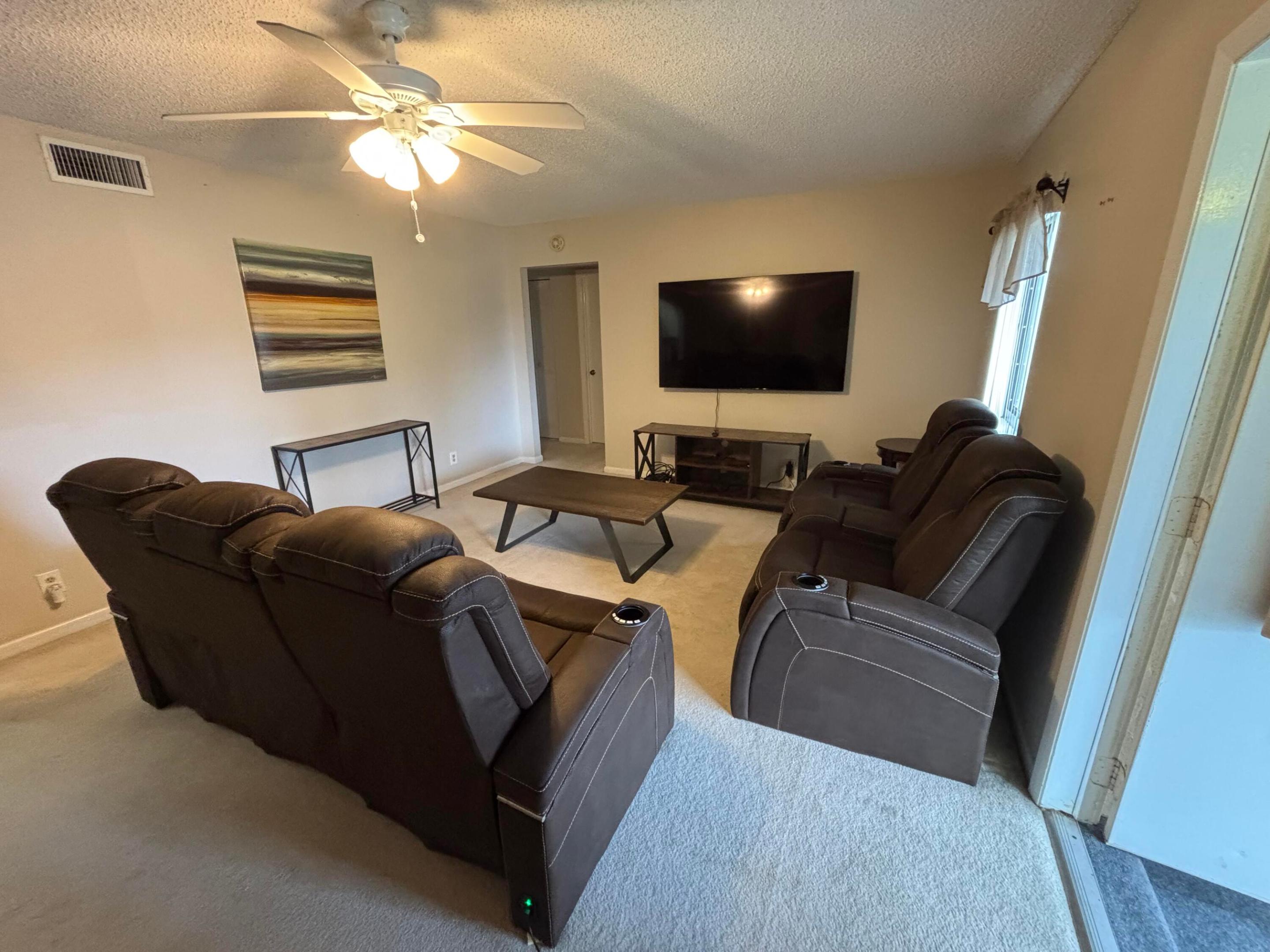 335 Knotty Pine Circle D2 Property Photo 2