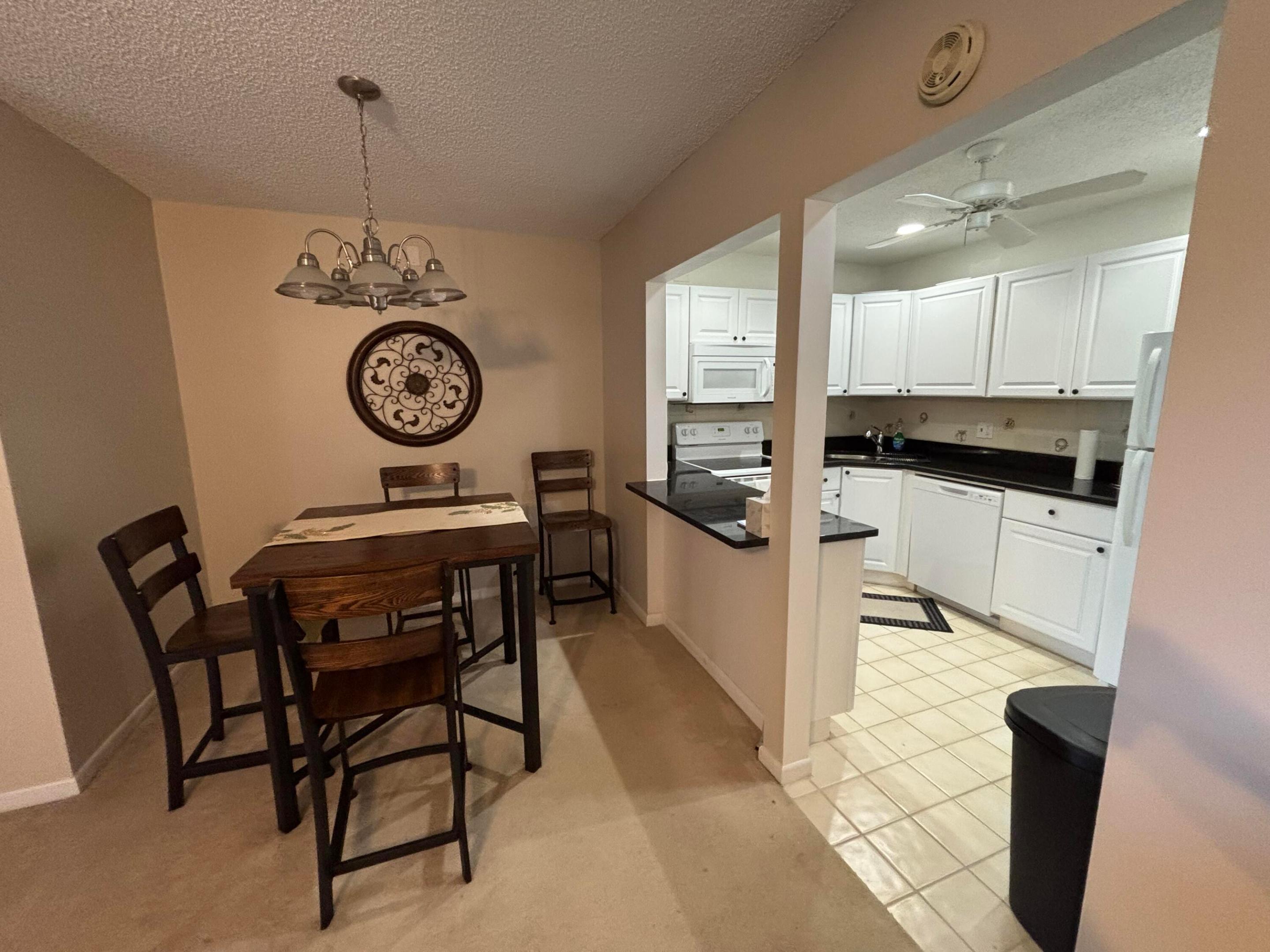 335 Knotty Pine Circle D2 Property Photo 5