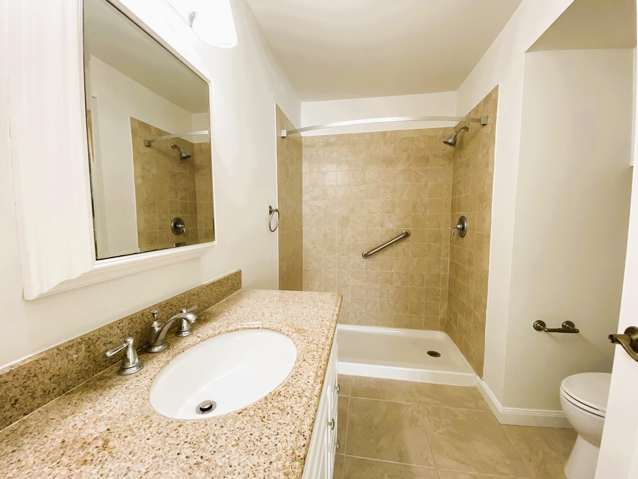815 W Boynton Beach Boulevard 7-102 Property Photo 3