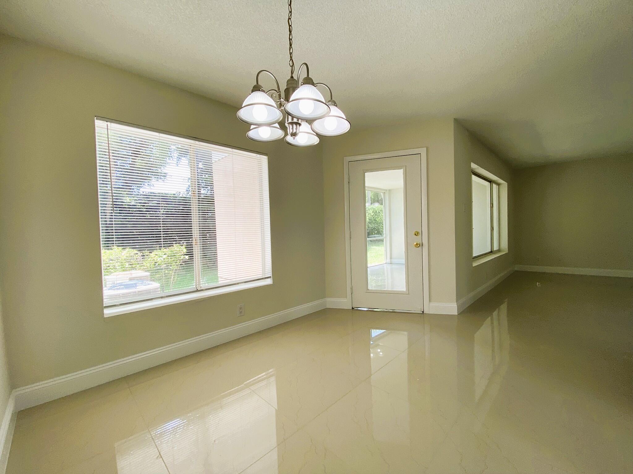 815 W Boynton Beach Boulevard 7-102 Property Photo 11