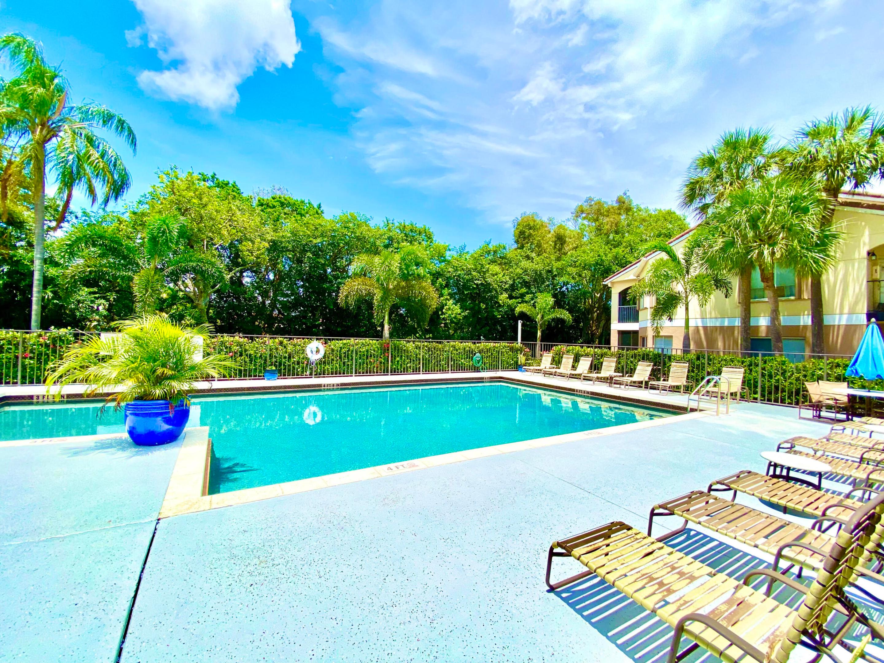 815 W Boynton Beach Boulevard 7-102 Property Photo 24