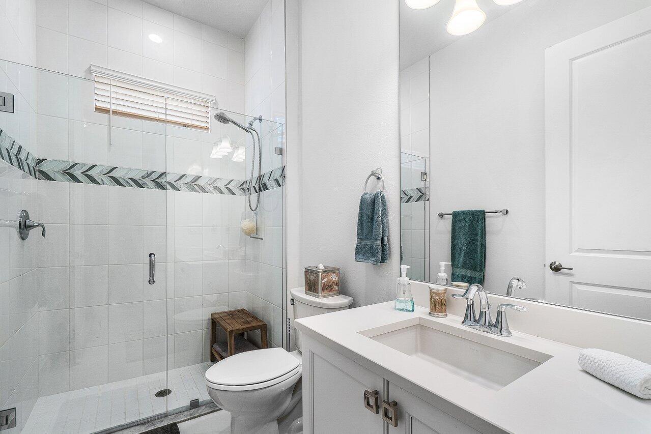 16070 Key Biscayne Lane Property Photo 23