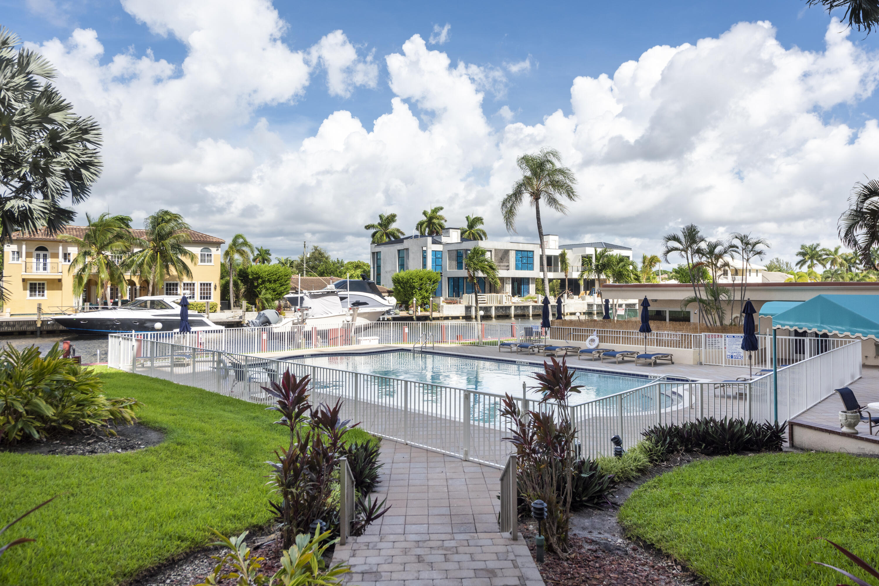 1391 S Ocean Boulevard 801 Property Photo 32