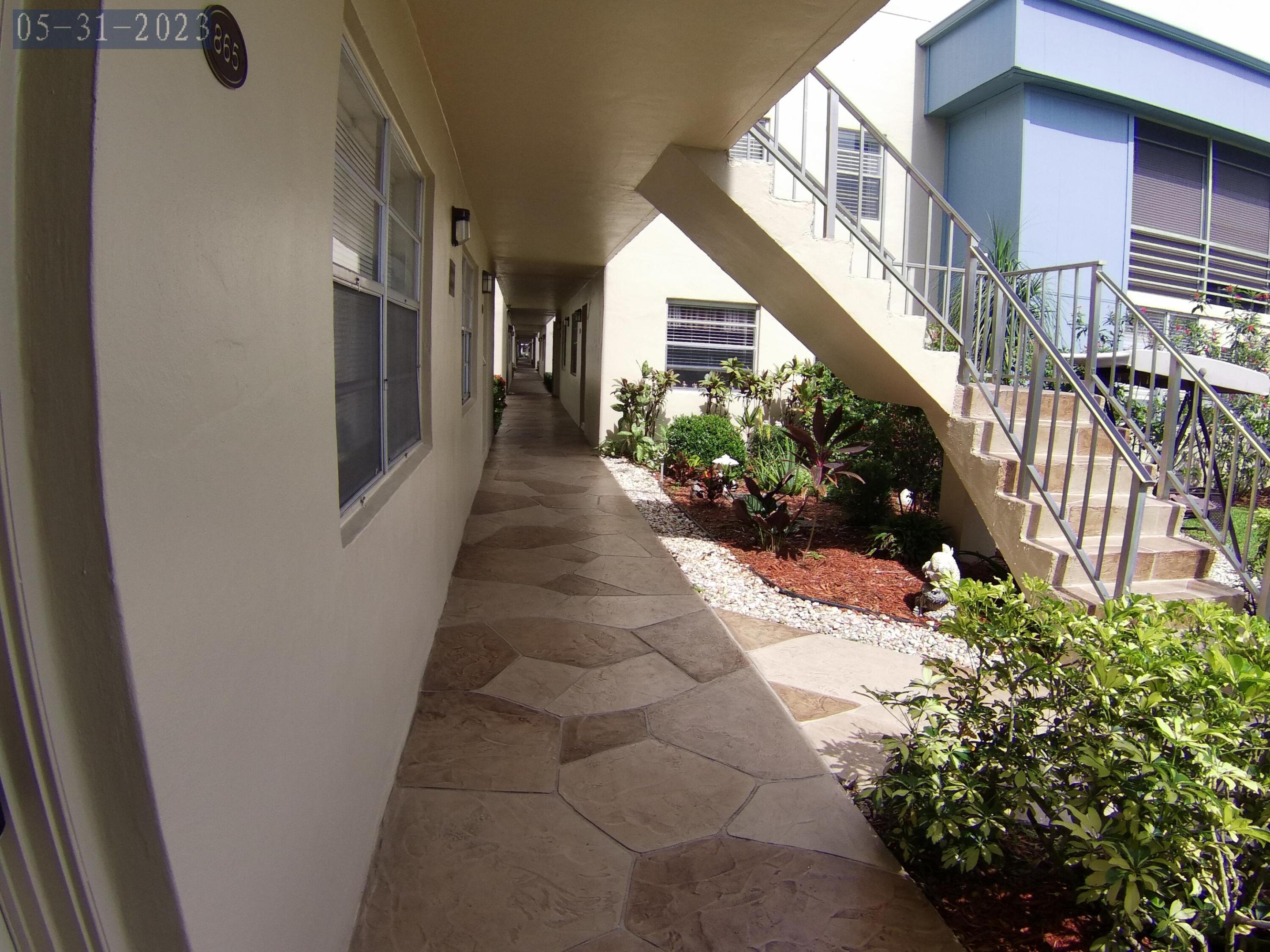 865 Flanders S Property Photo 2