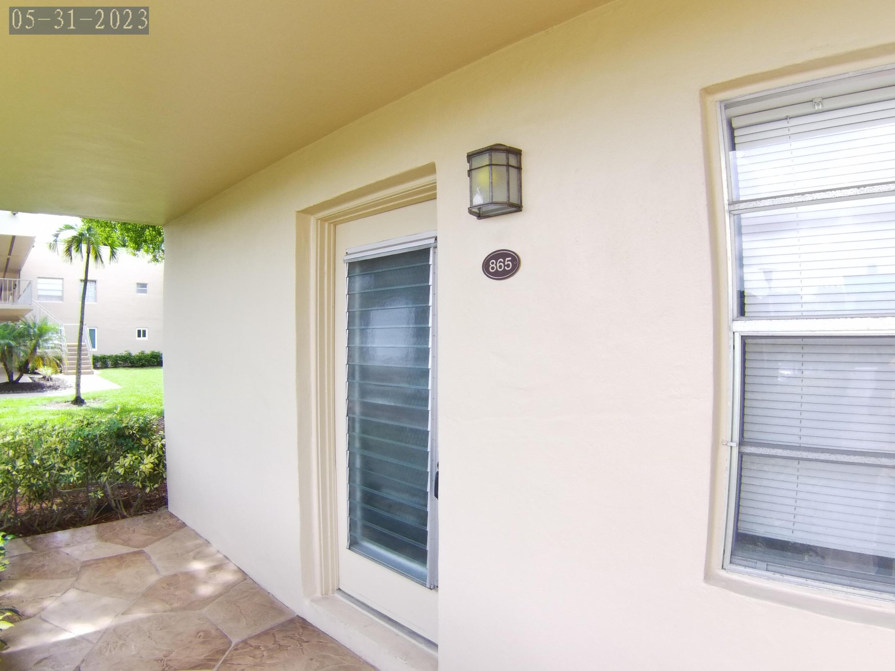 865 Flanders S Property Photo 4