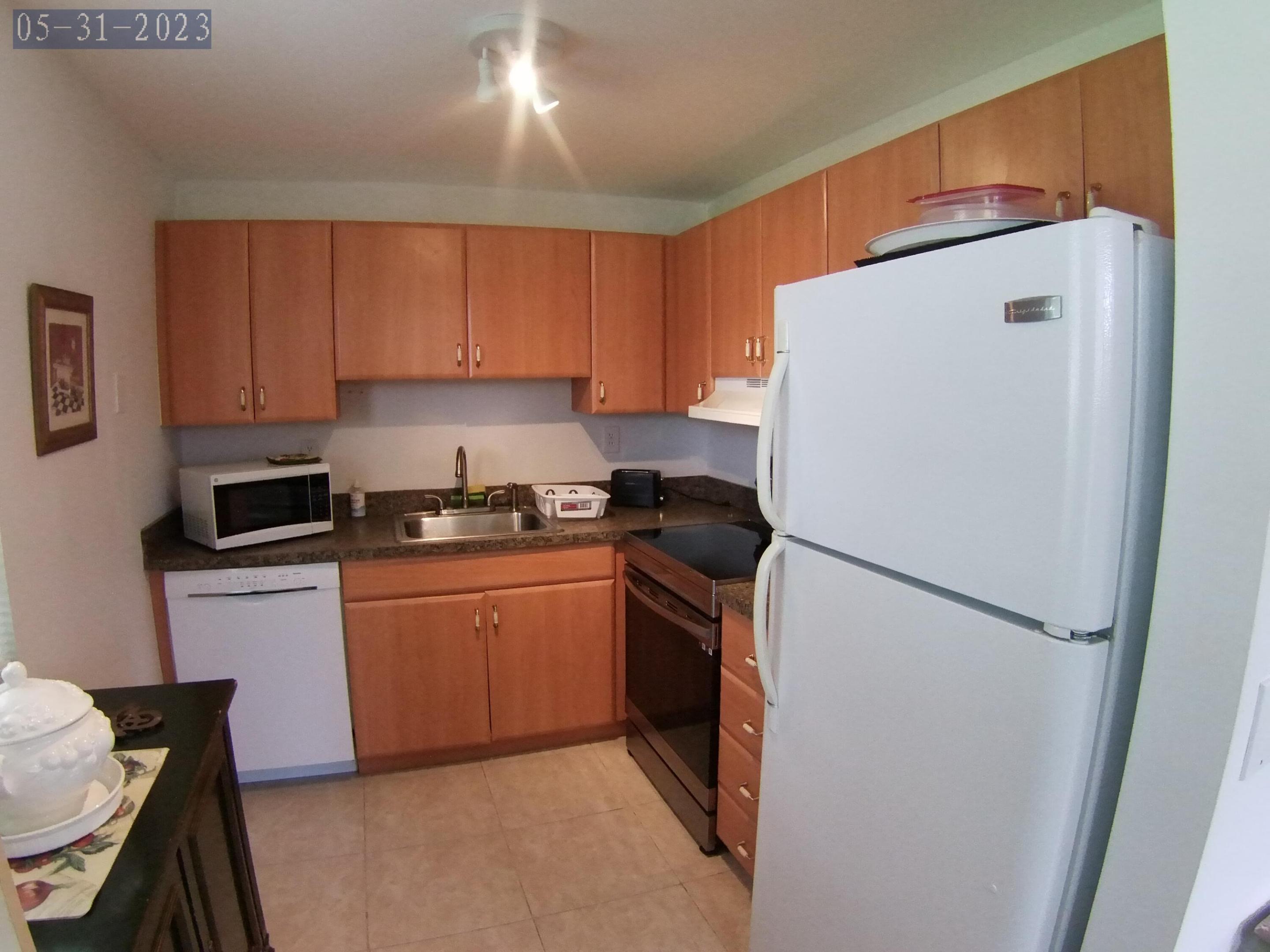 865 Flanders S Property Photo 13