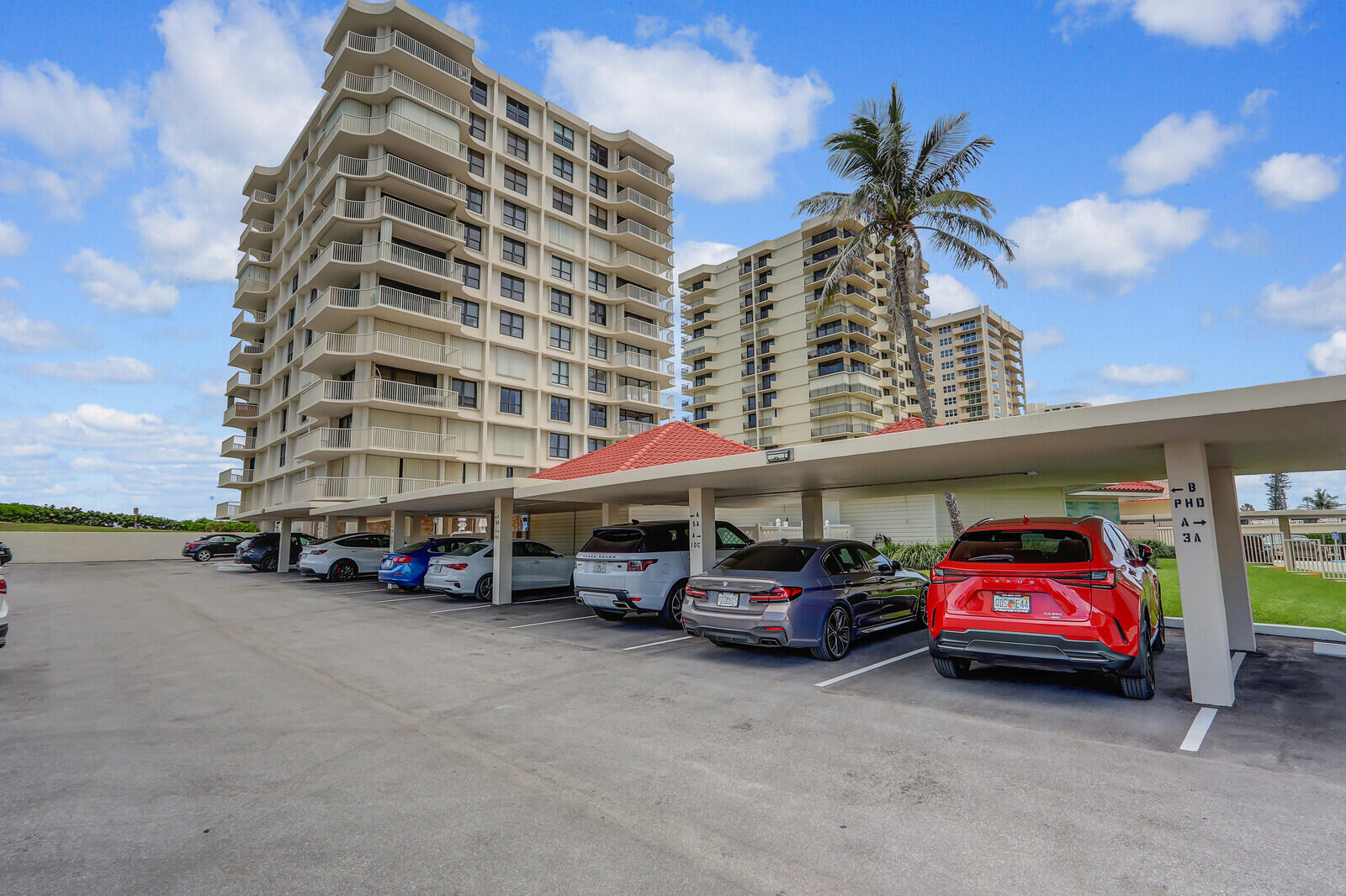 5480 N Ocean Drive A10c Property Photo 2