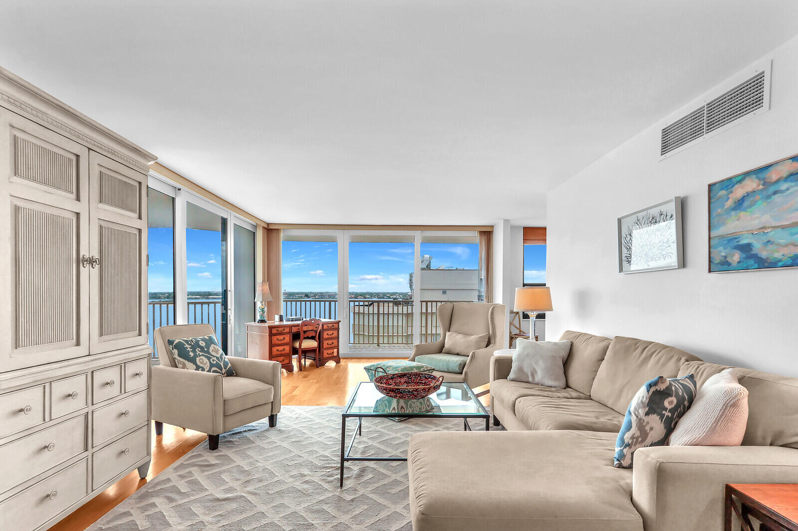 5480 N Ocean Drive A10c Property Photo 3