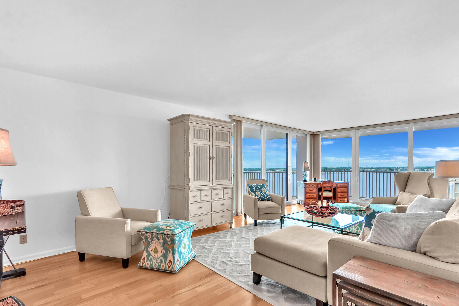 5480 N Ocean Drive A10c Property Photo 4