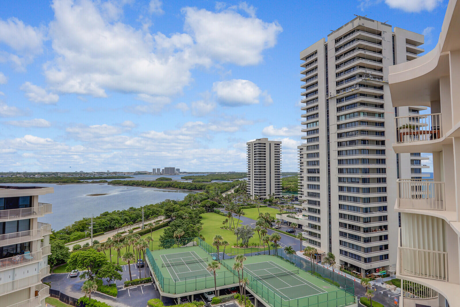 5480 N Ocean Drive A10c Property Photo 7