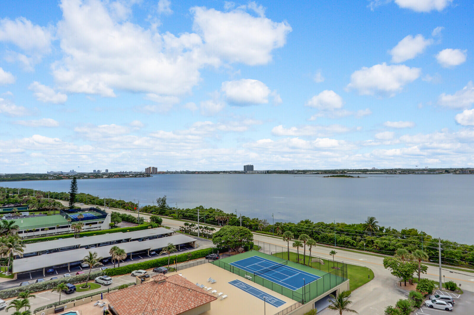 5480 N Ocean Drive A10c Property Photo 9