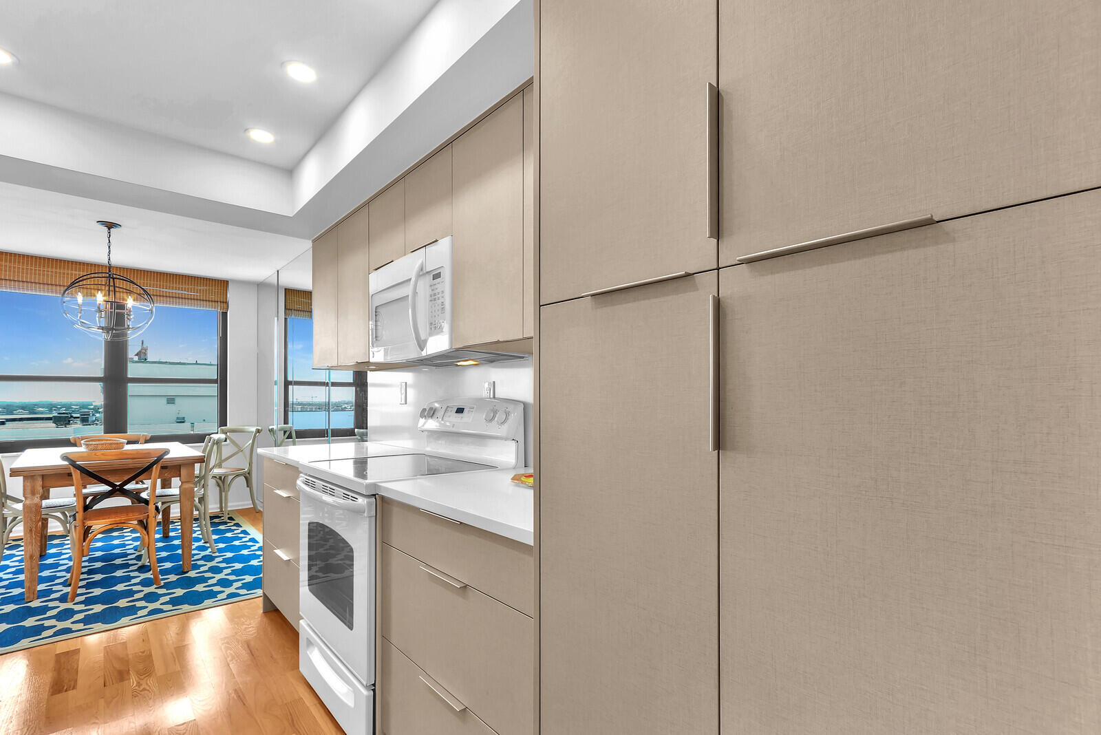 5480 N Ocean Drive A10c Property Photo 18