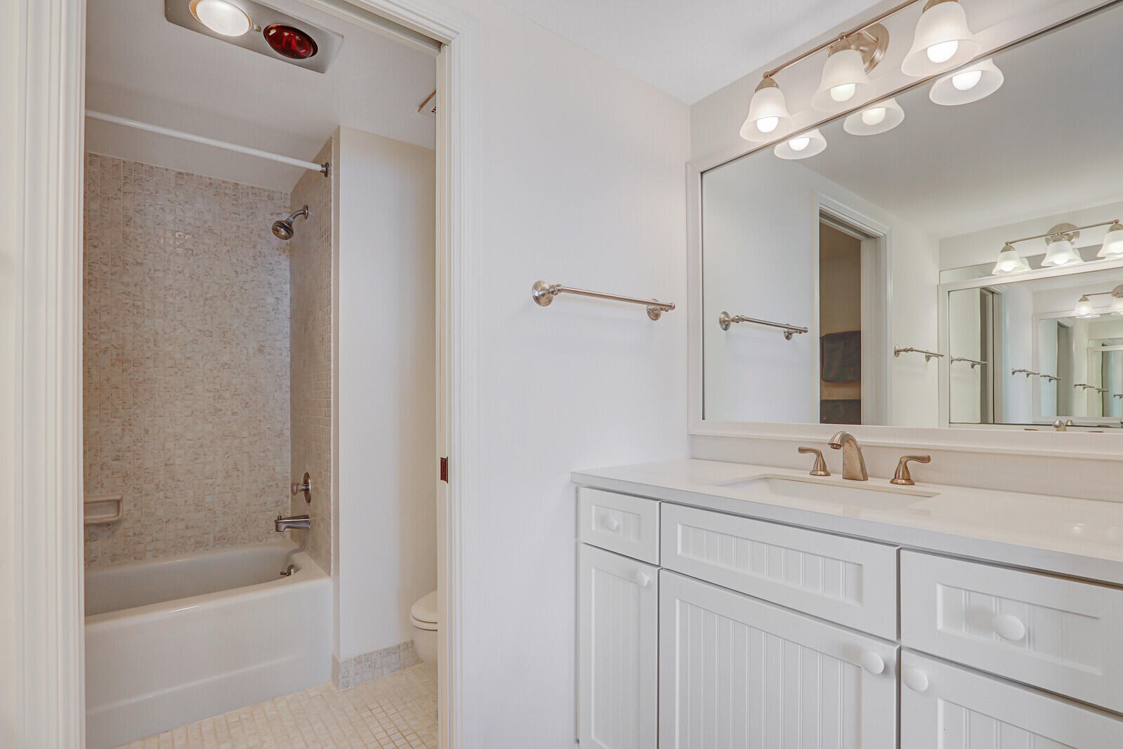 5480 N Ocean Drive A10c Property Photo 26