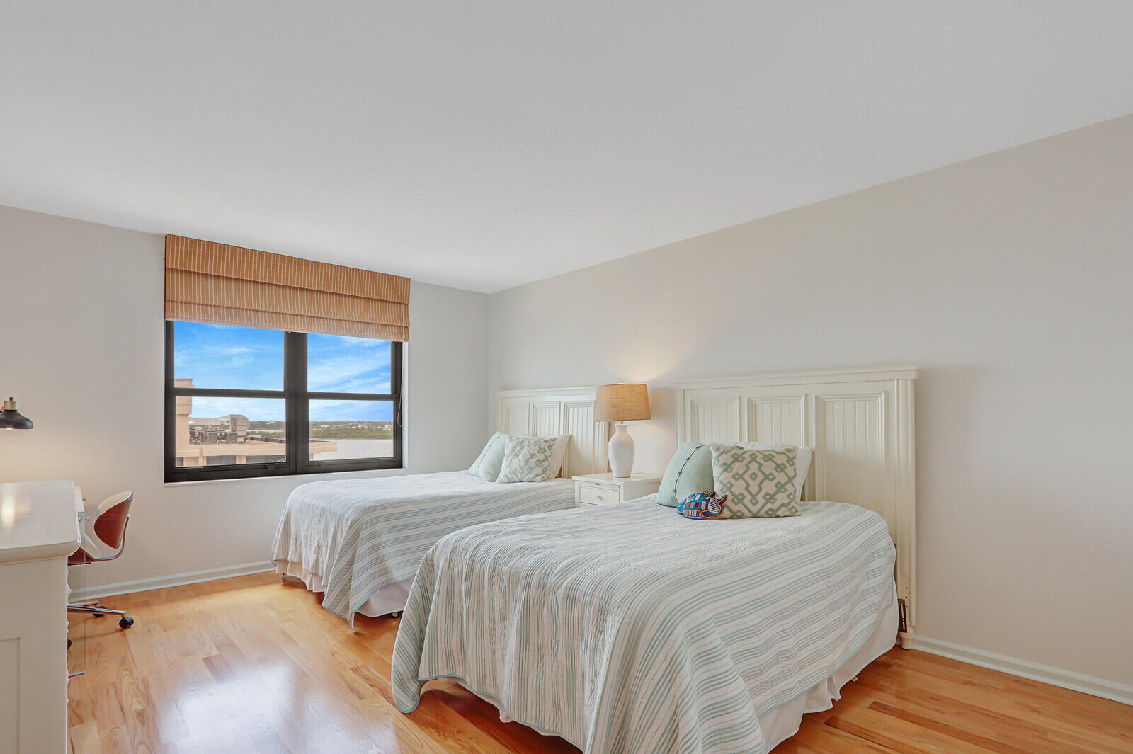 5480 N Ocean Drive A10c Property Photo 30