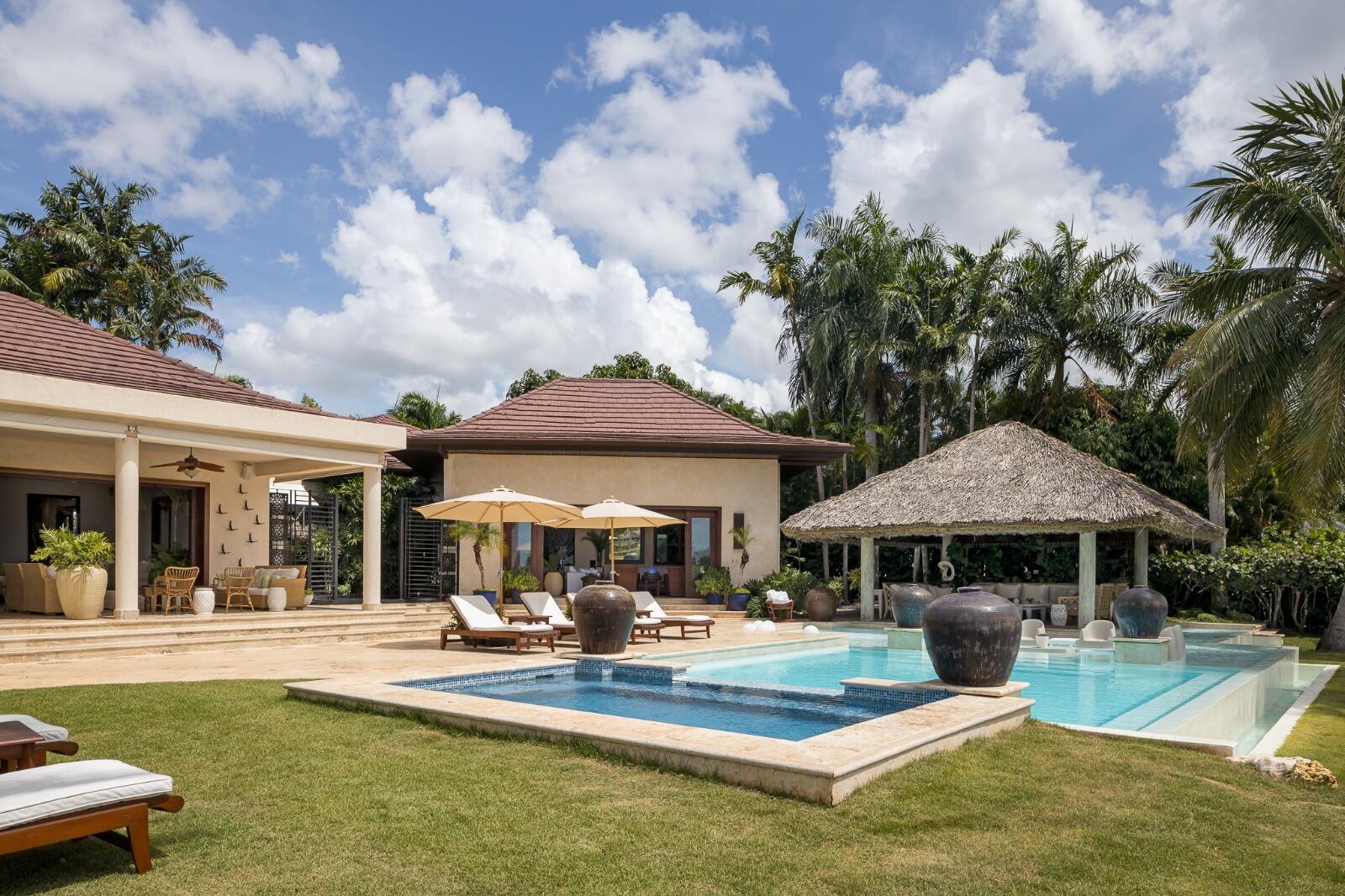 27 37 Property Photo 12