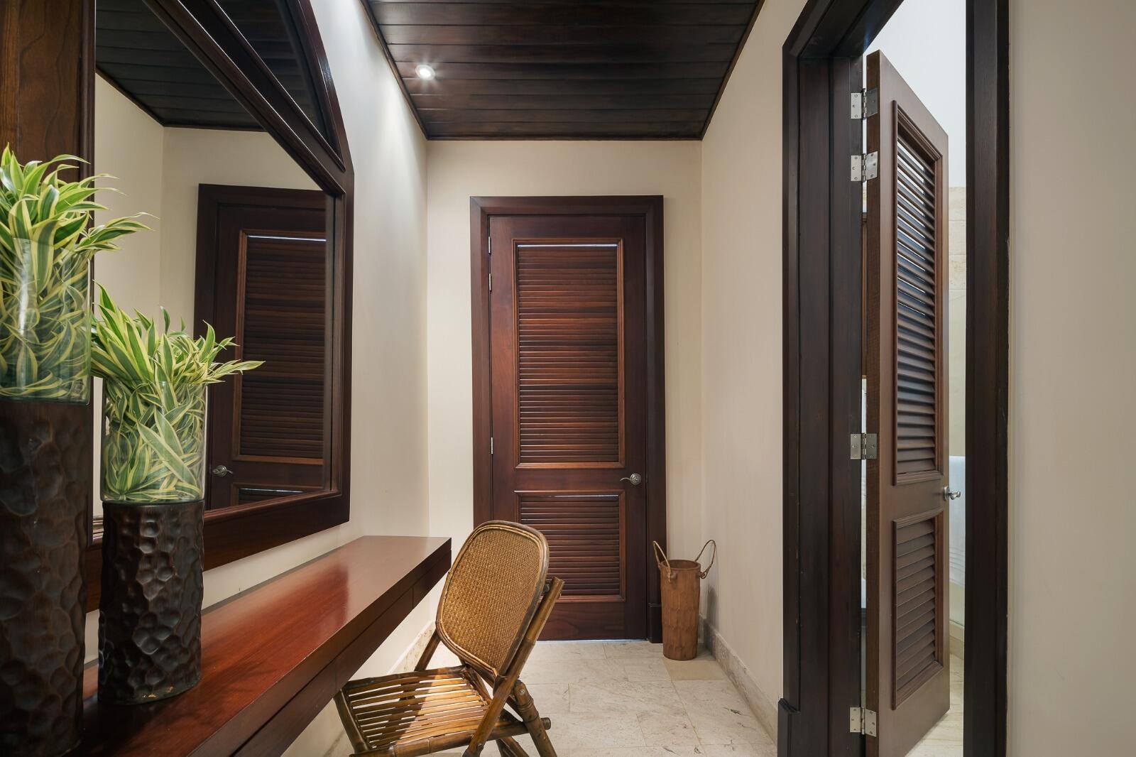 27 37 Property Photo 27