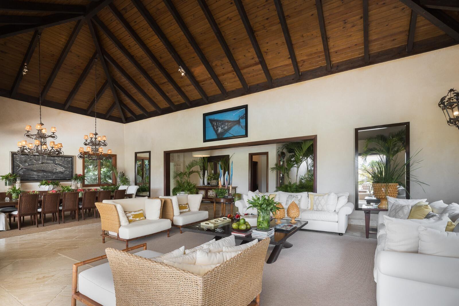 27 37 Property Photo 47