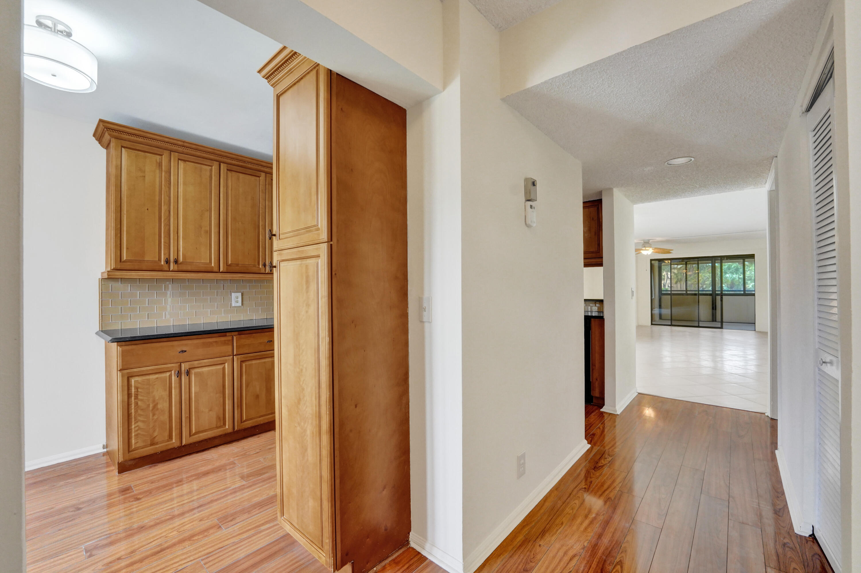 5306 Cedar Lake Drive 201 Property Photo 5