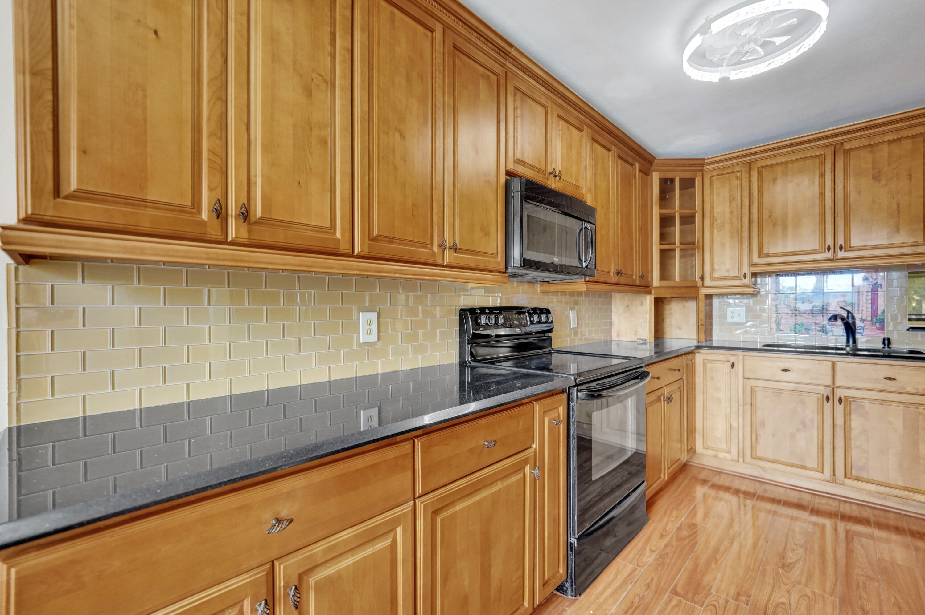 5306 Cedar Lake Drive 201 Property Photo 7