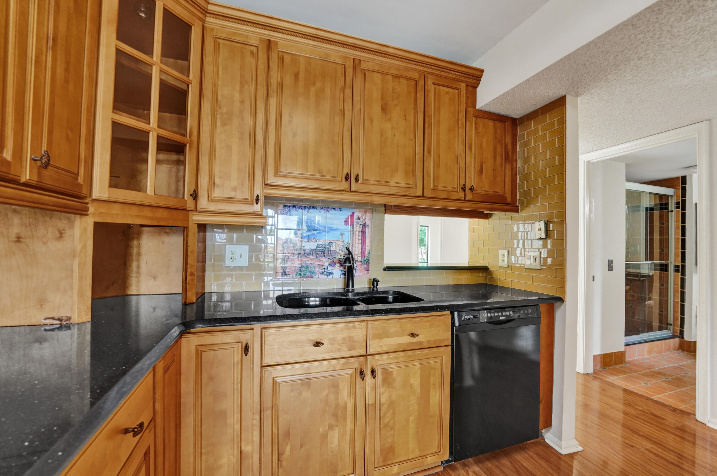 5306 Cedar Lake Drive 201 Property Photo 10