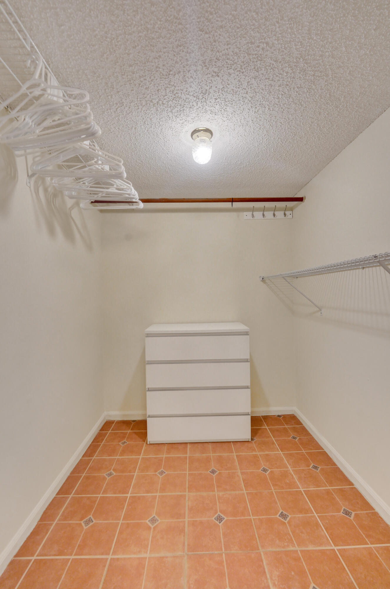 5306 Cedar Lake Drive 201 Property Photo 28