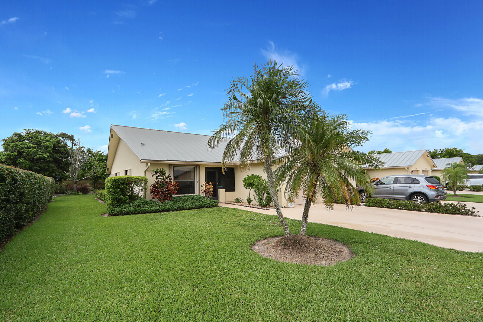 7655 Se Sugar Sand Circle Property Photo 3