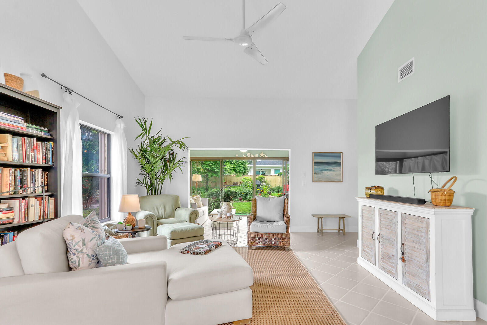 7655 Se Sugar Sand Circle Property Photo 18