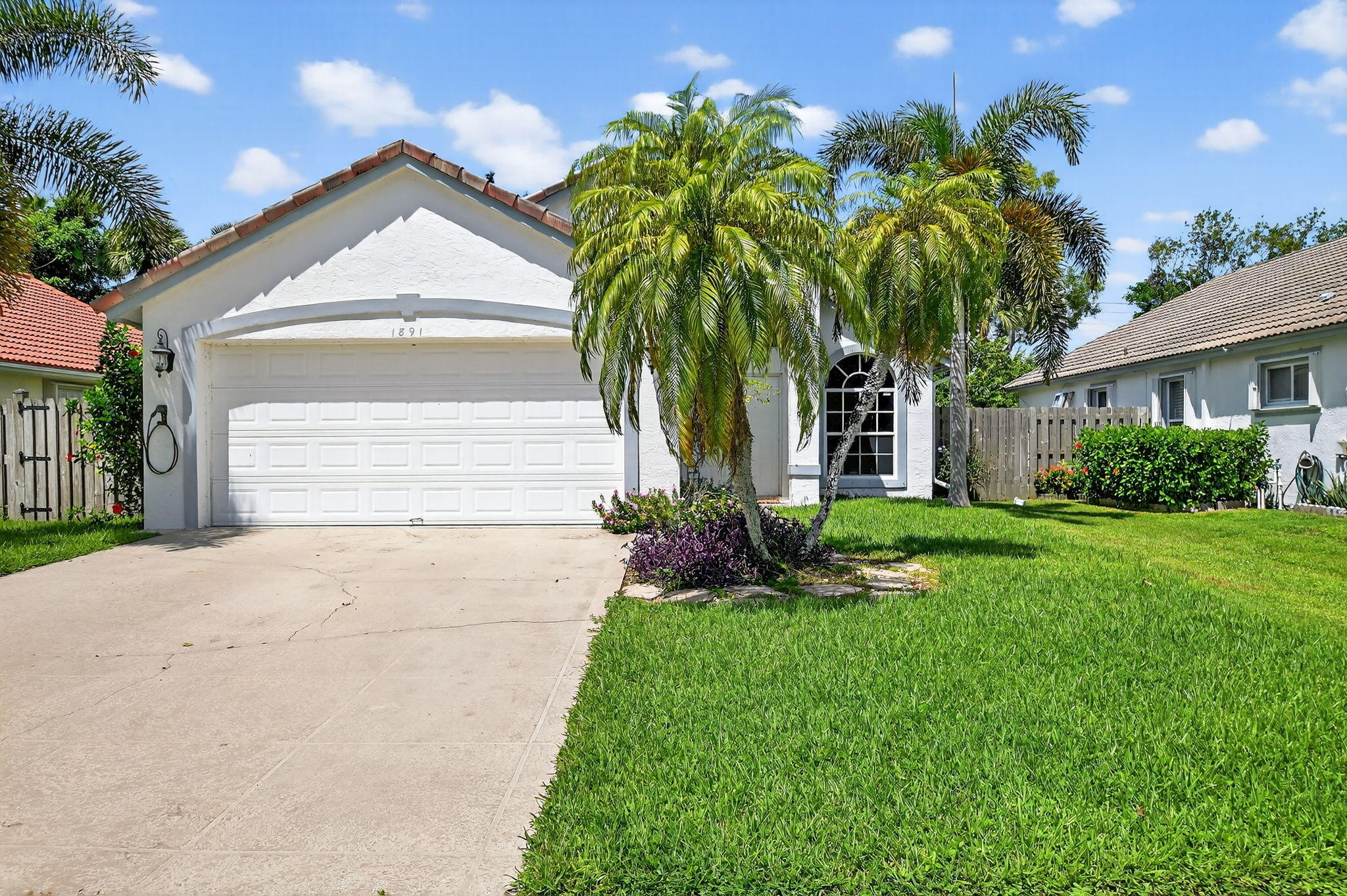 1891 Oak Berry Circle Property Photo 1