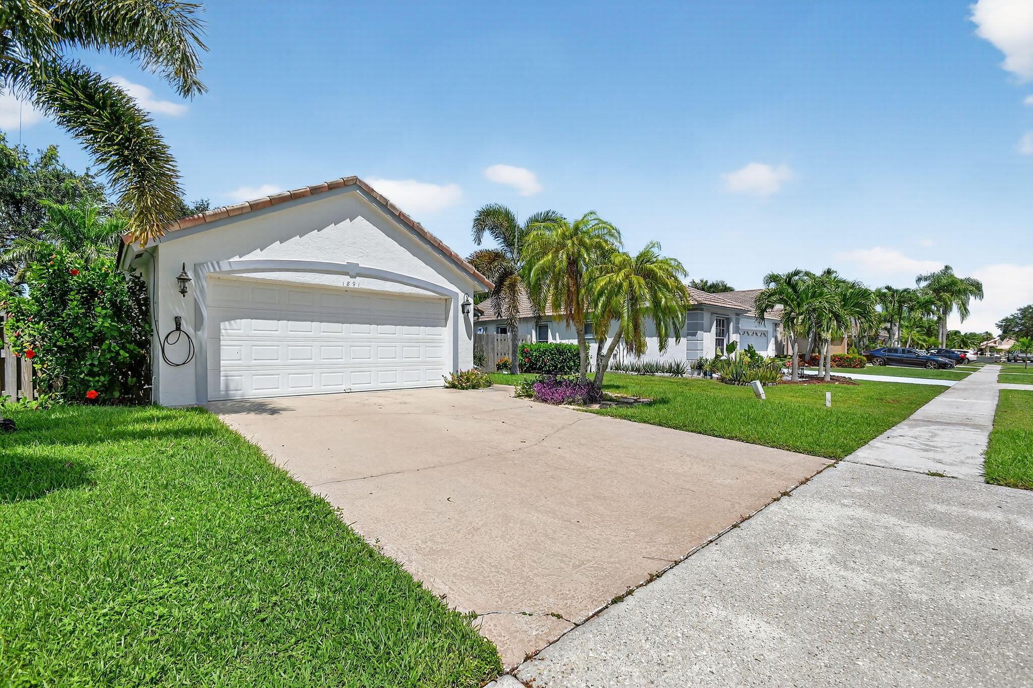 1891 Oak Berry Circle Property Photo 2