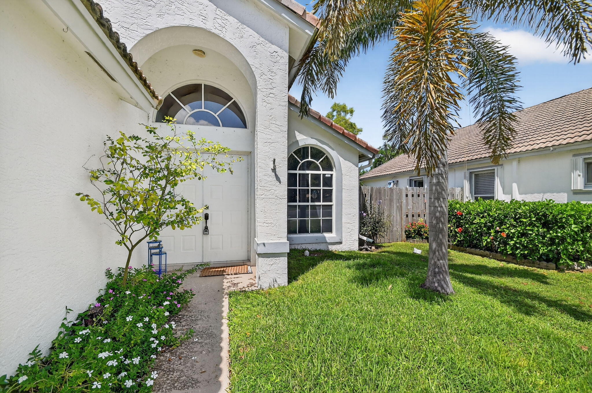 1891 Oak Berry Circle Property Photo 4
