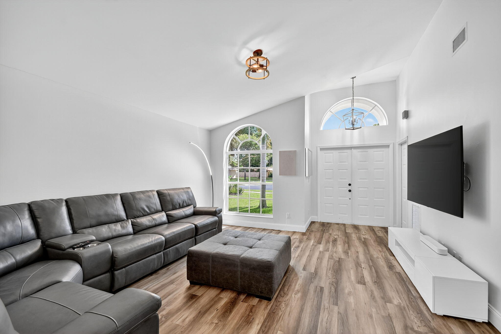 1891 Oak Berry Circle Property Photo 8