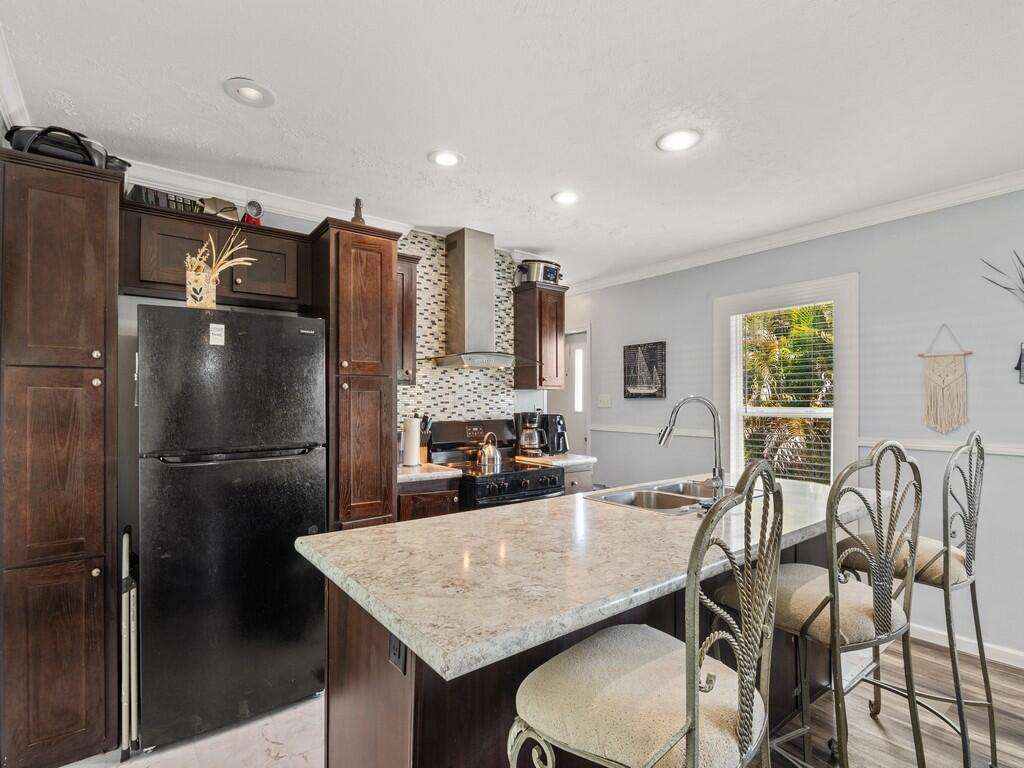 309 Mockingbird Avenue Property Photo 4