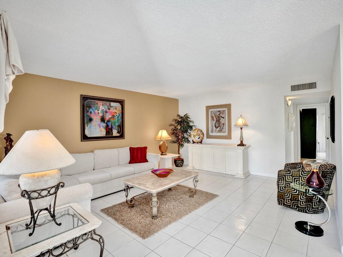 298 Burgundy G Property Photo 6