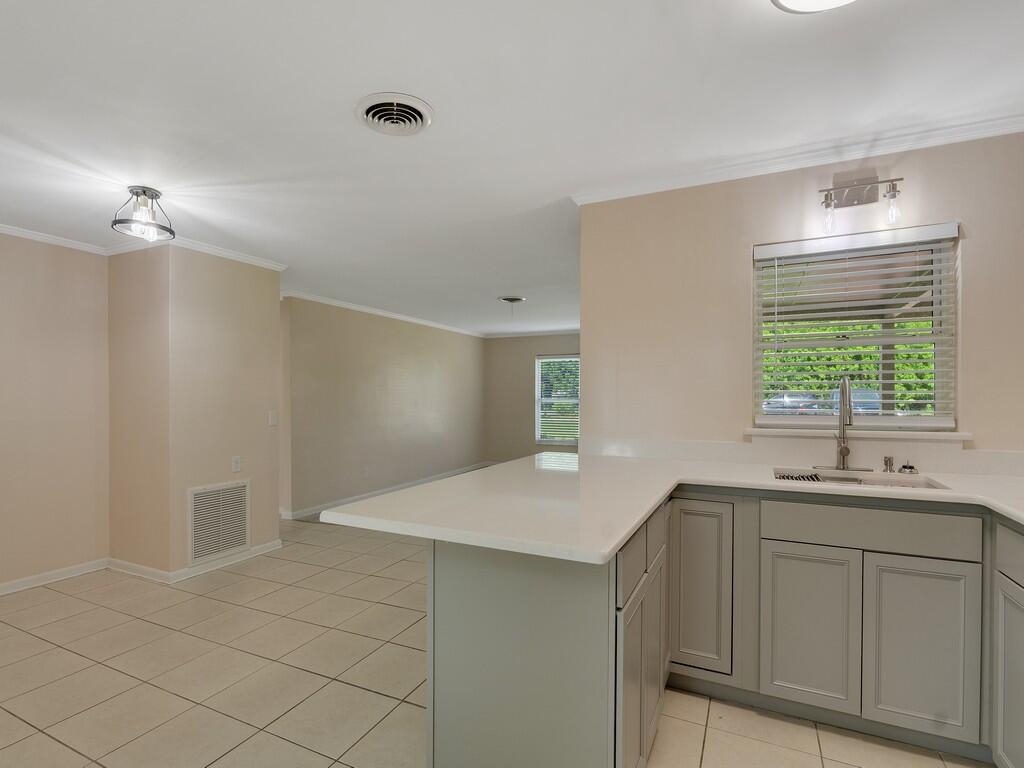 4606 30th Ave Property Photo 15