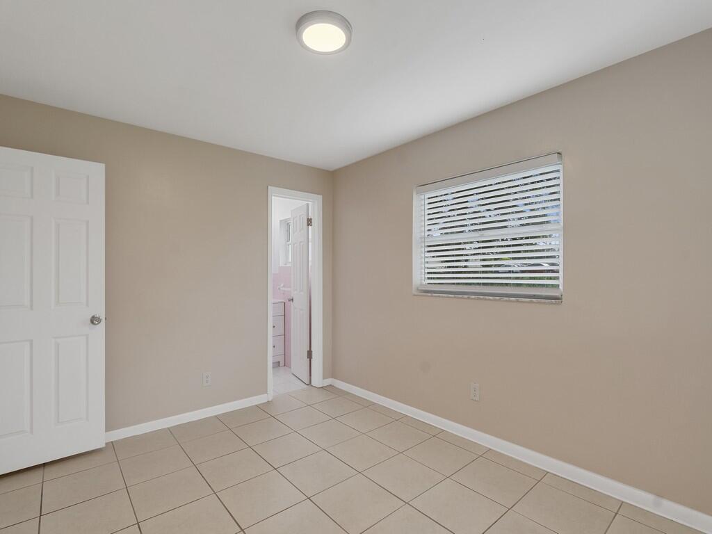 4606 30th Ave Property Photo 26
