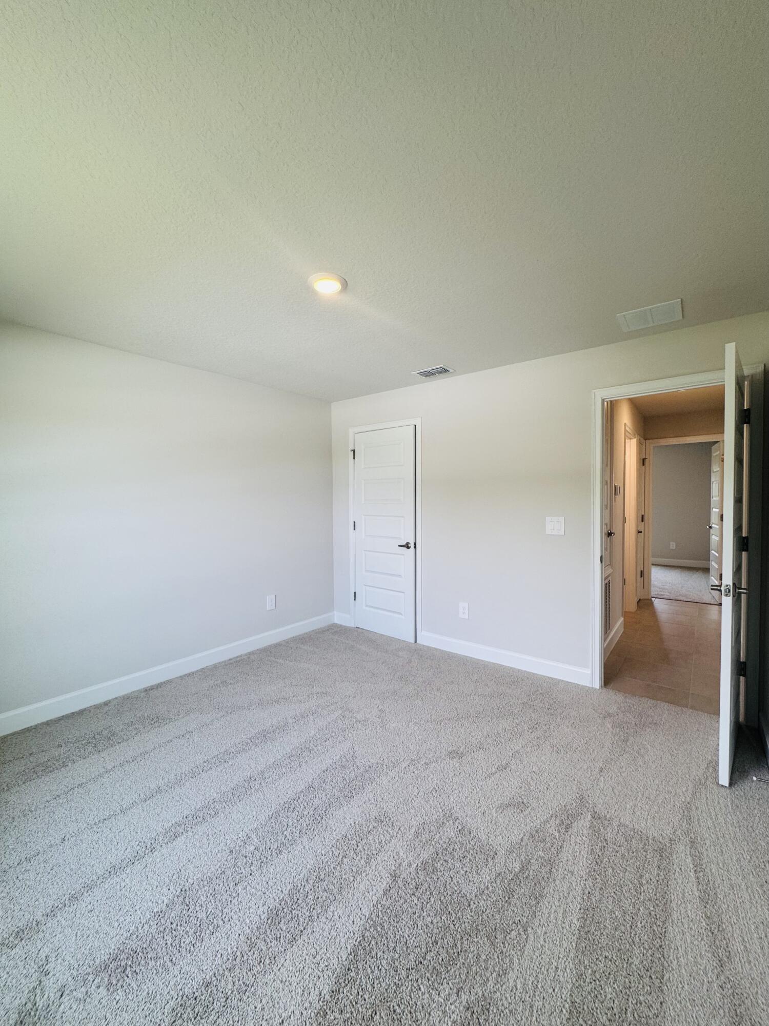 3009 Sw Savona Boulevard Property Photo 9