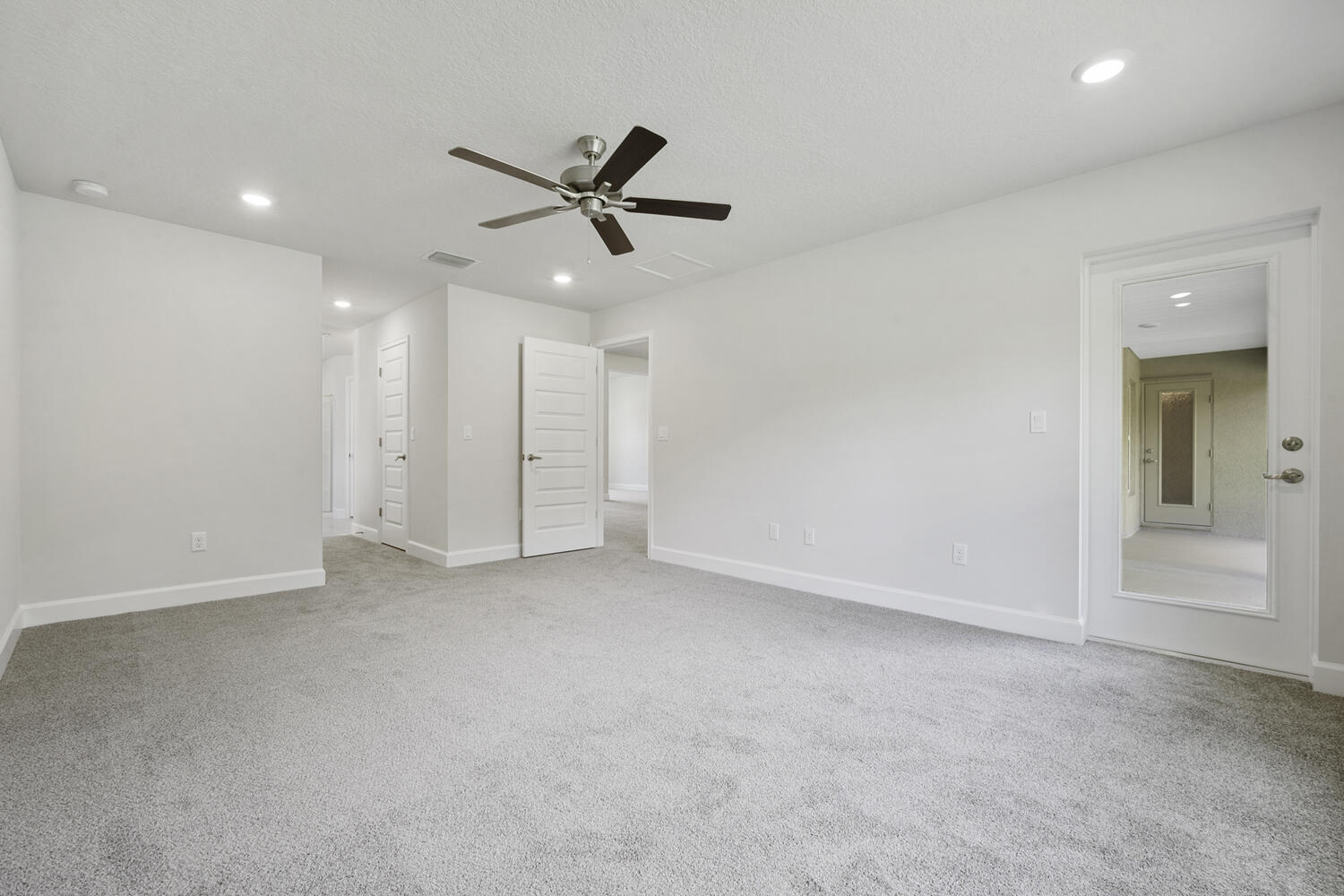 5801 Nw Dana Circle Property Photo 11