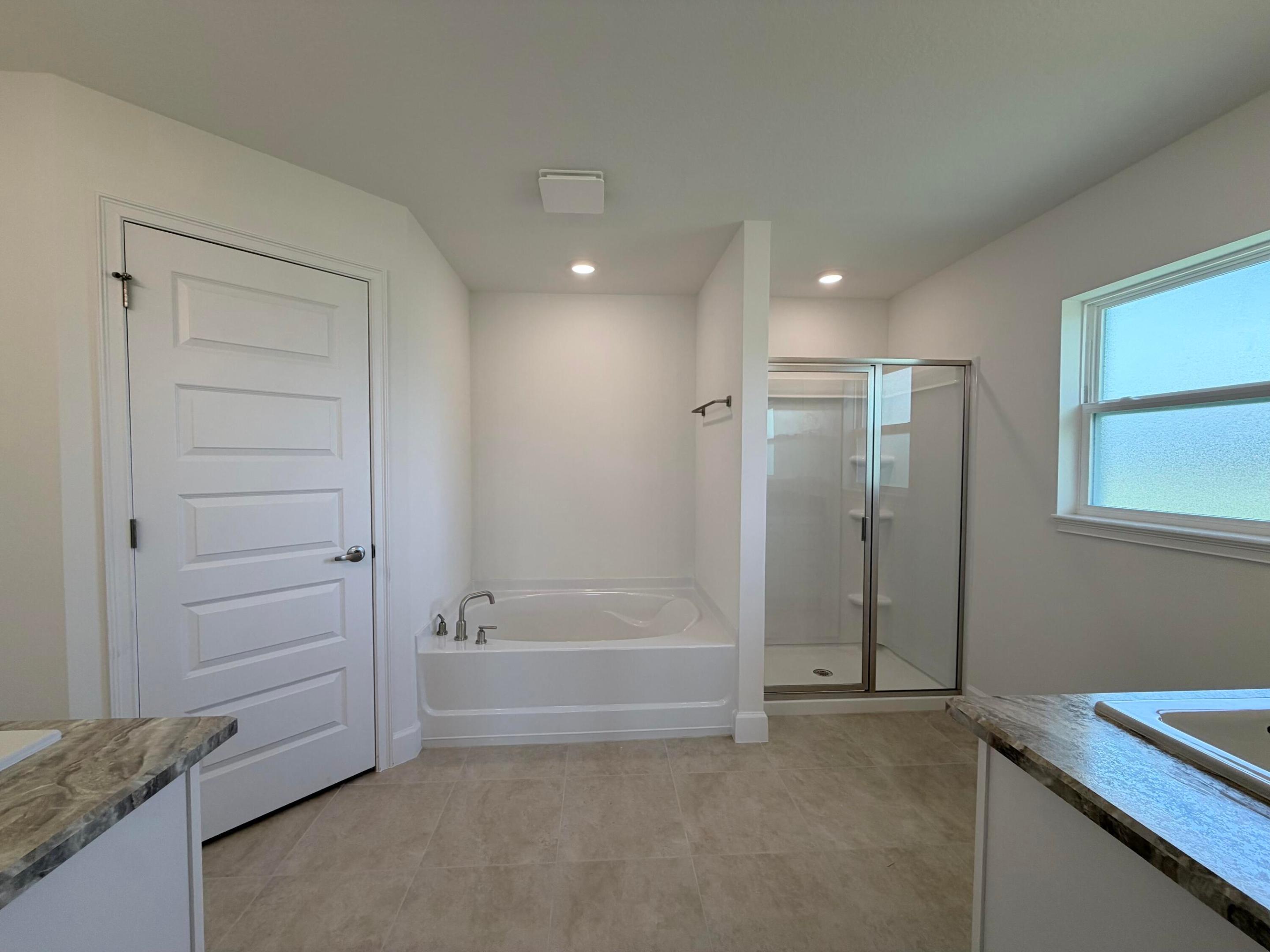 5801 Nw Dana Circle Property Photo 13