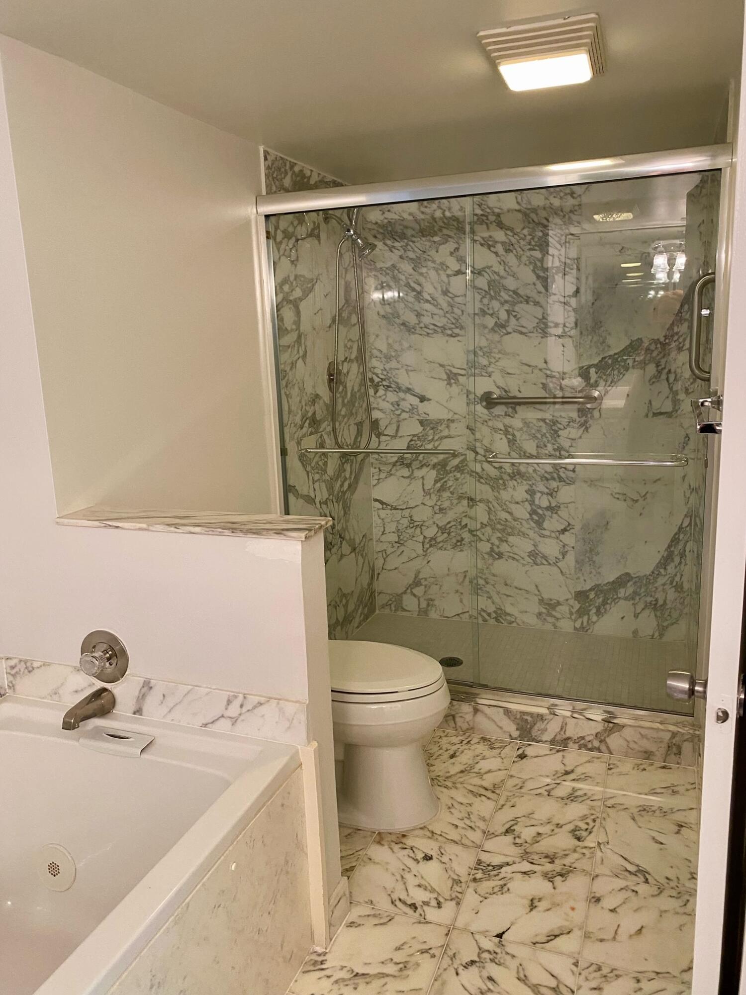 3400 N Ocean Drive 706 Property Photo 20