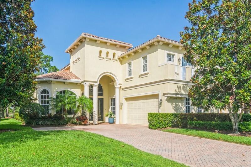 8809 Champions Way Property Photo 2