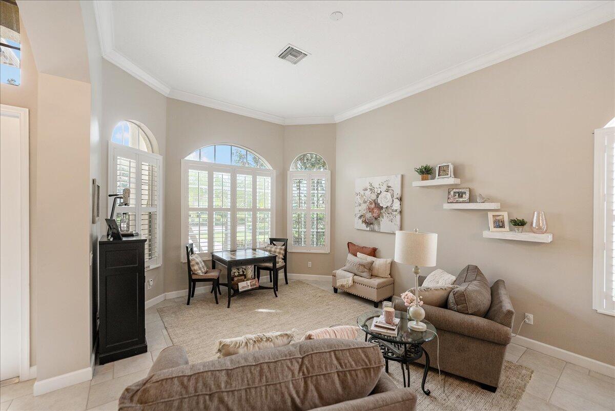 8809 Champions Way Property Photo 7