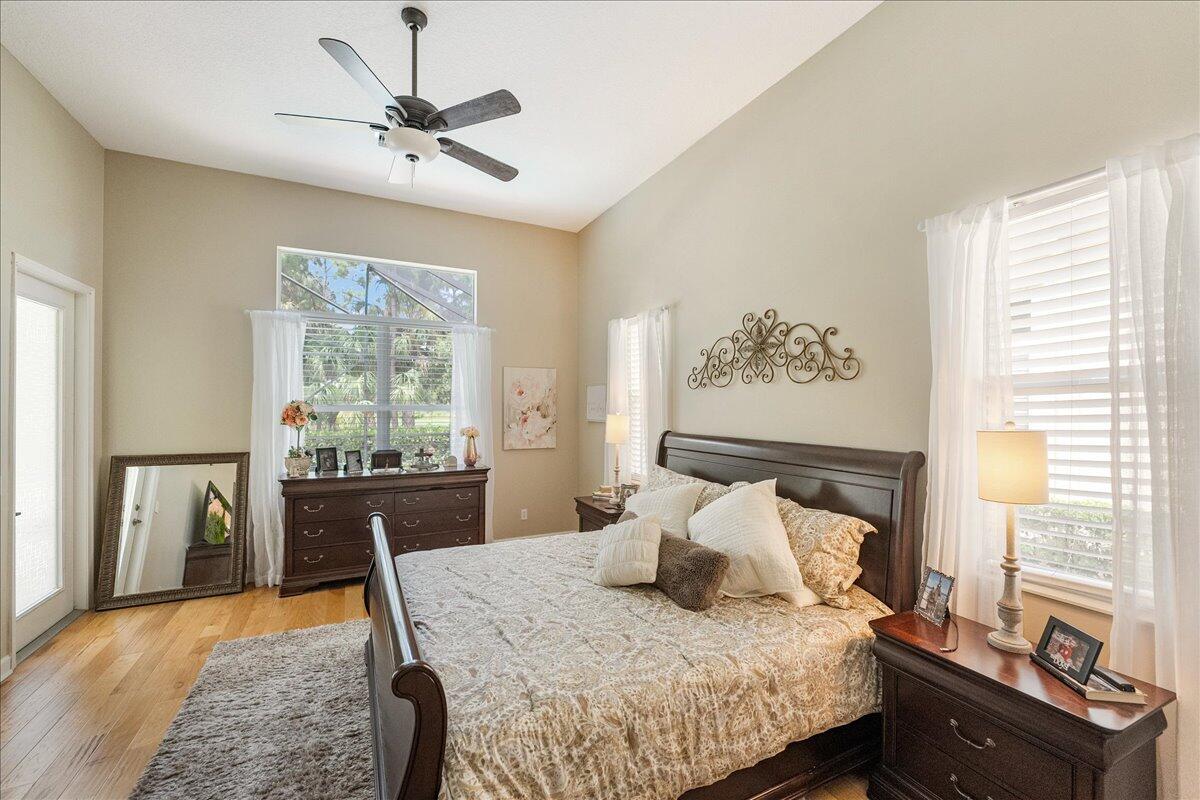 8809 Champions Way Property Photo 15
