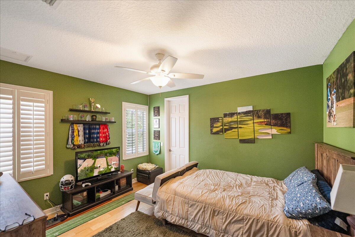 8809 Champions Way Property Photo 23