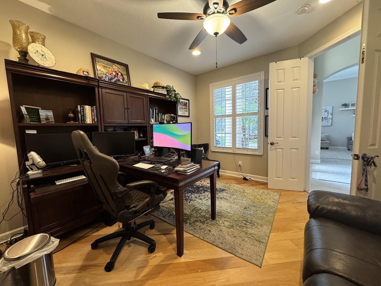 8809 Champions Way Property Photo 25
