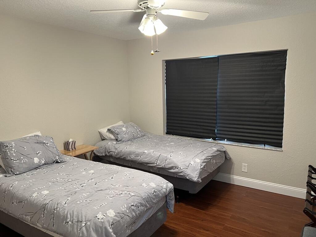 10596 Sunset Isles Court Property Photo 11